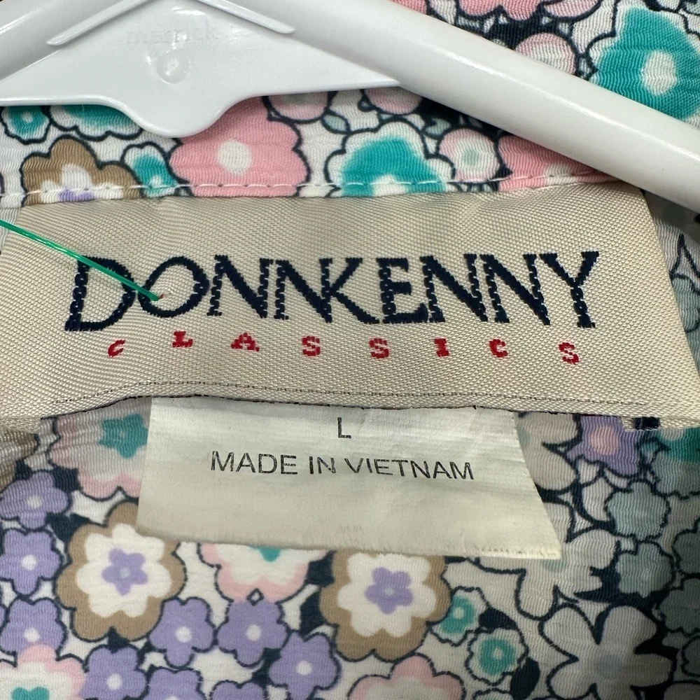 Vintage DonnKenny Garden Party Purple Green White Floral Blouse size Large.